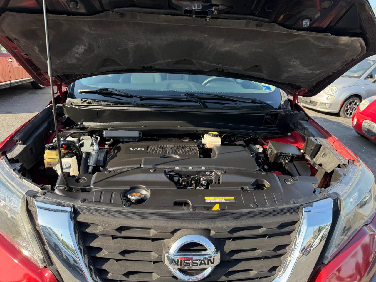 Nissan Pathfinder S 2017