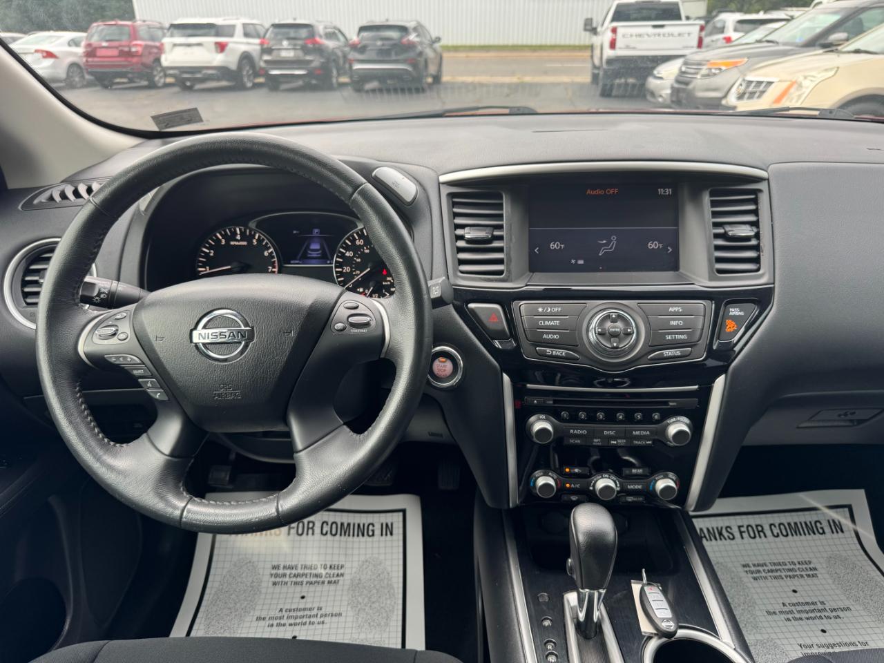 Nissan Pathfinder S 2017