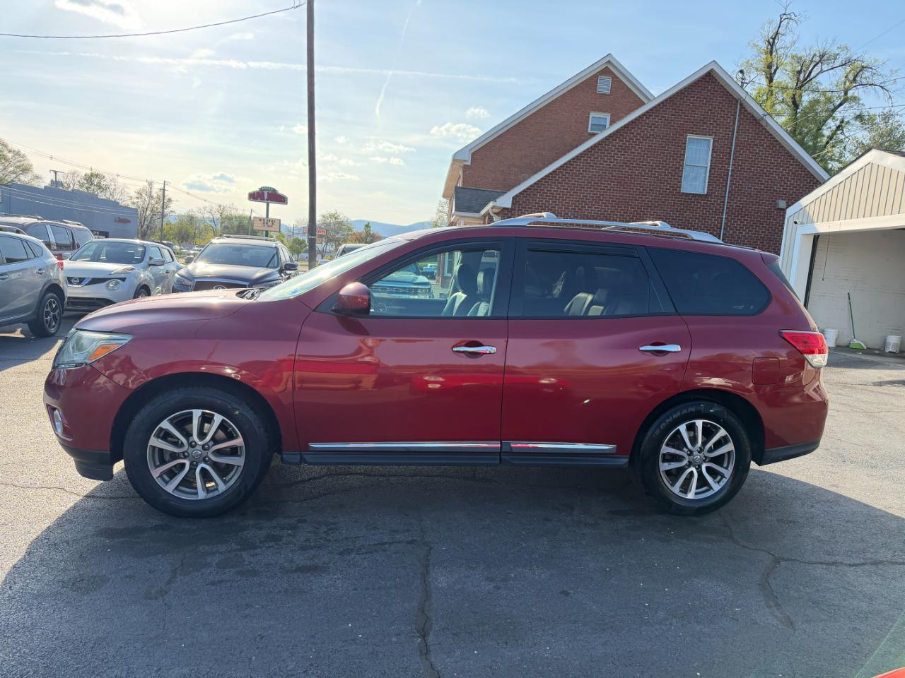 Nissan Pathfinder SL 4WD 2013
