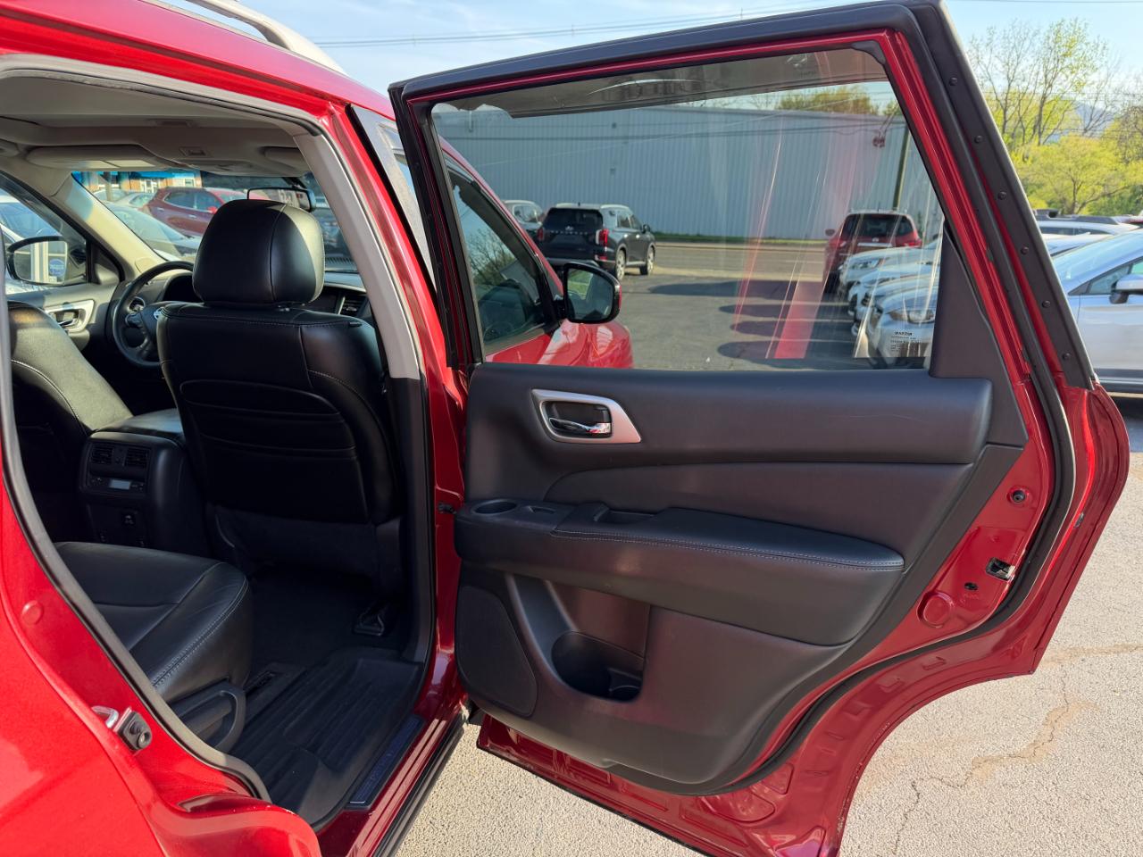 Nissan Pathfinder SL 4WD 2013