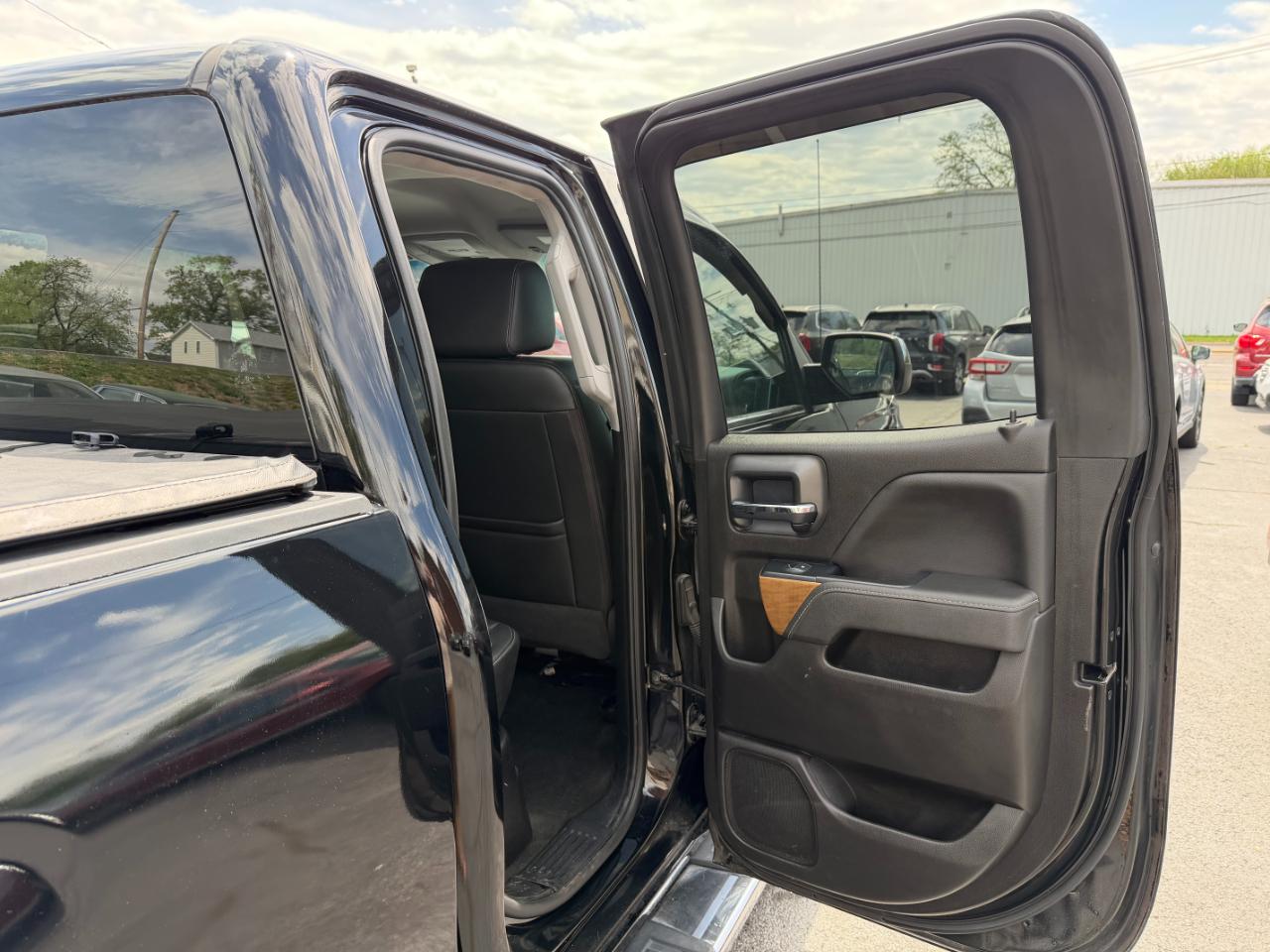 Chevrolet Silverado 1500 LTZ Double Cab Short Box 2WD 2018