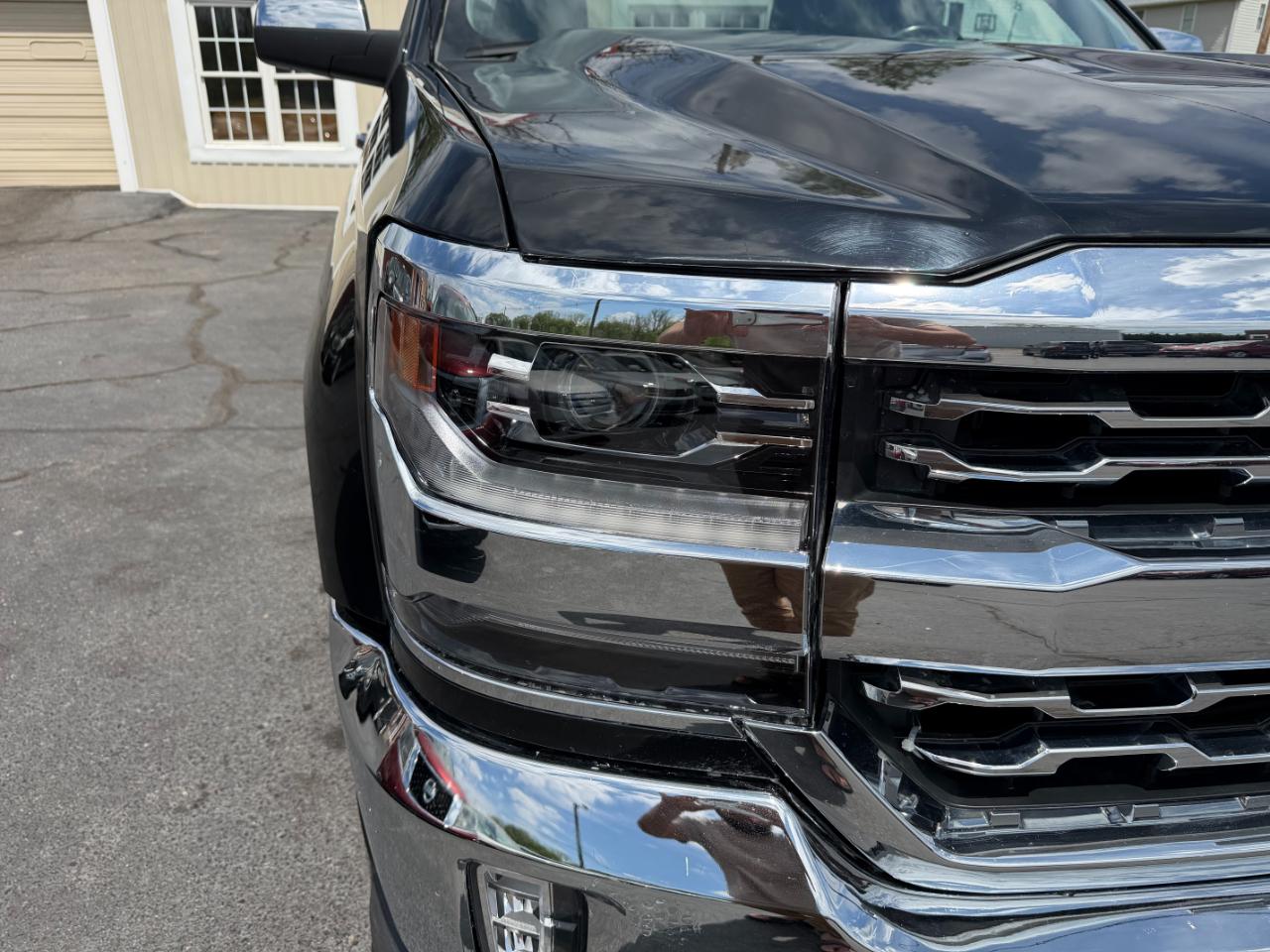 Chevrolet Silverado 1500 LTZ Double Cab Short Box 2WD 2018