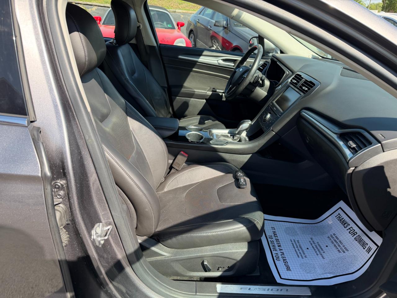 Ford Fusion Titanium AWD 2013