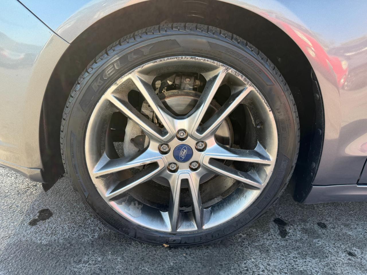 Ford Fusion Titanium AWD 2013