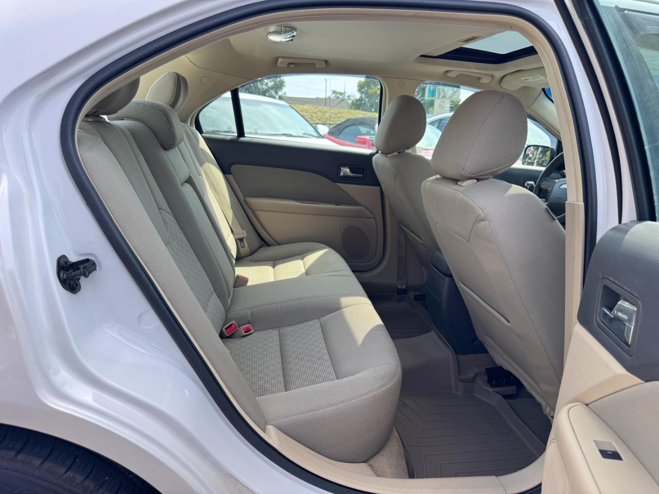 Ford Fusion SE 2012