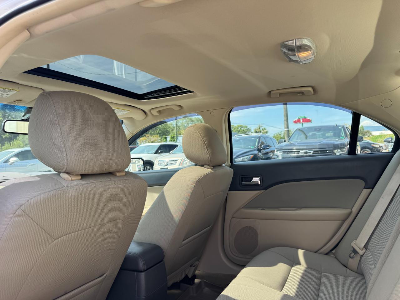 Ford Fusion SE 2012