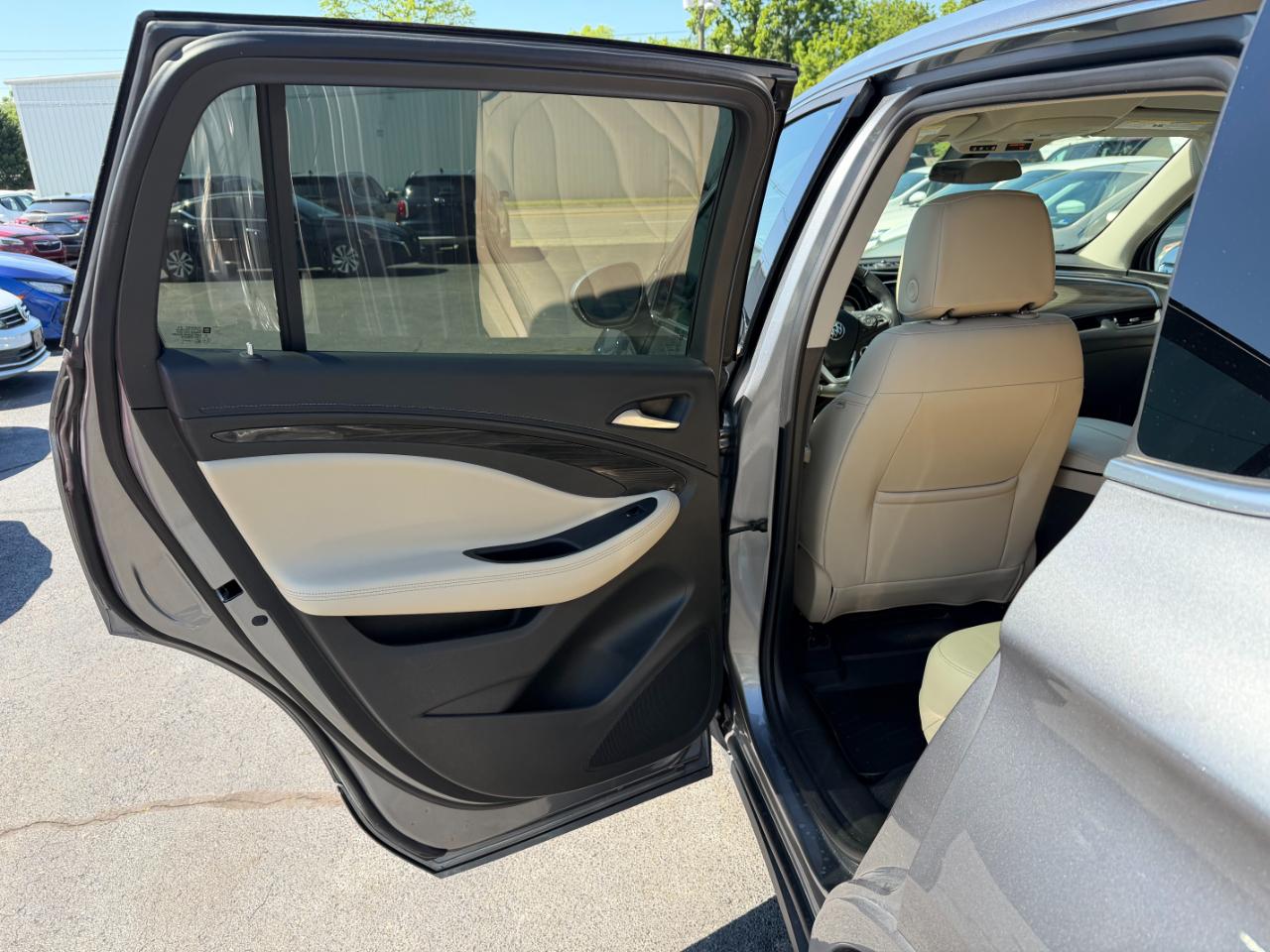 Buick Envision  2020
