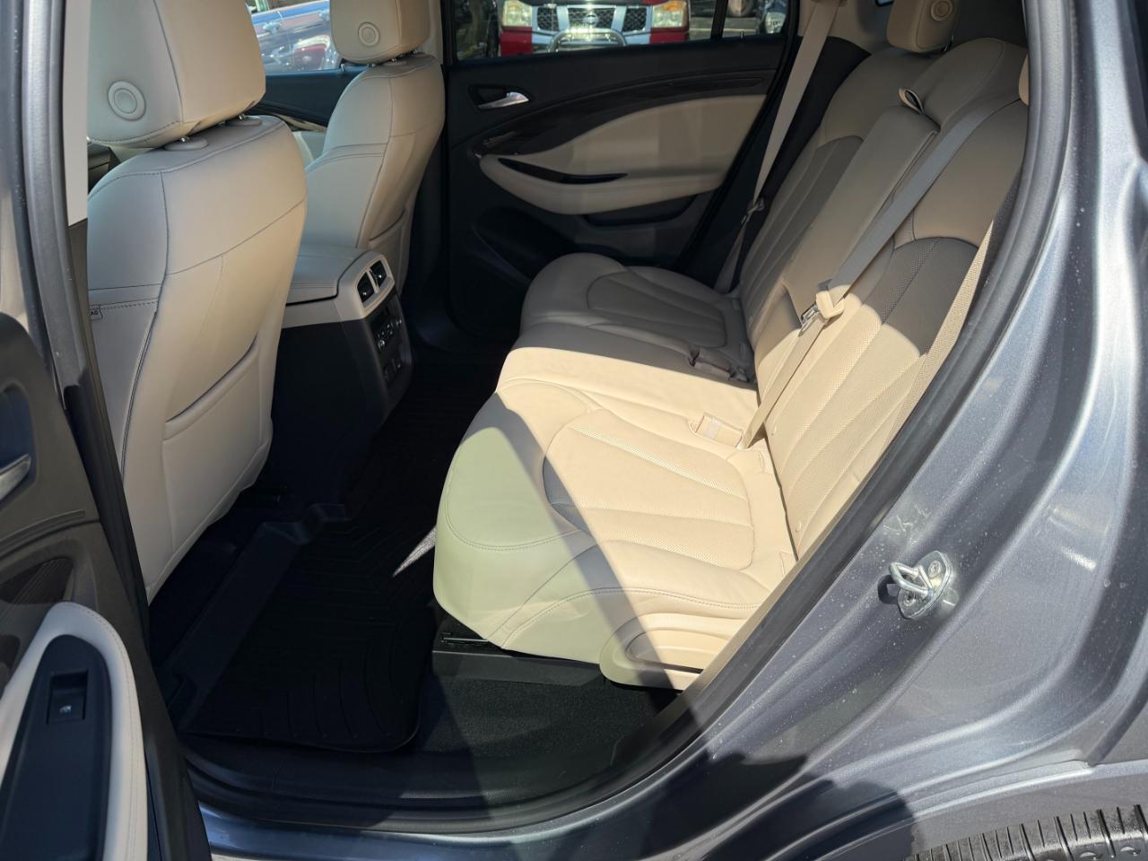 Buick Envision  2020
