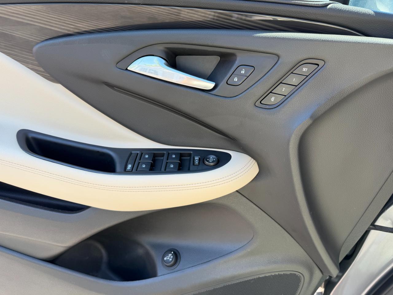 Buick Envision  2020