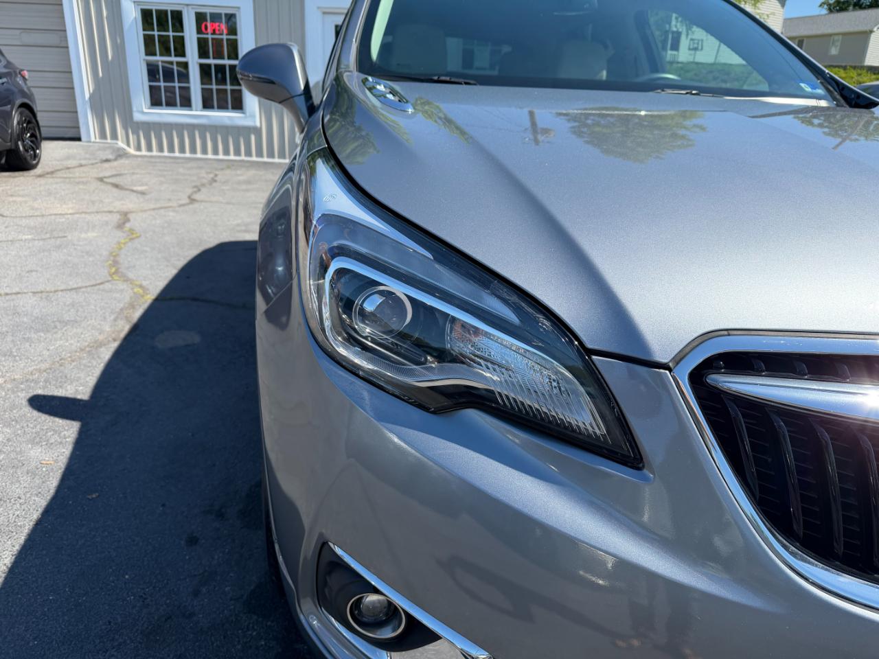 Buick Envision  2020