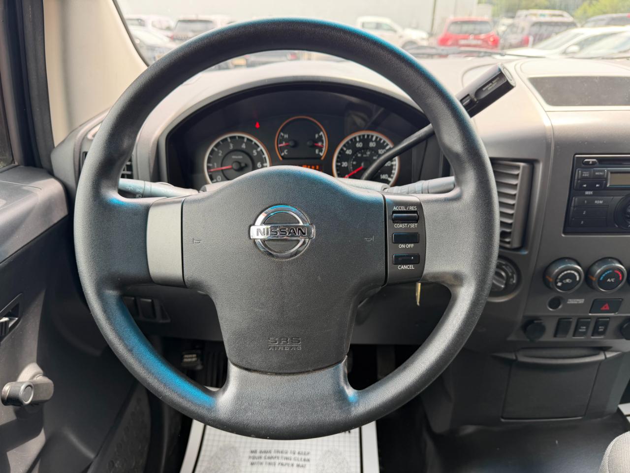 Nissan Titan SV King Cab 4WD 2010