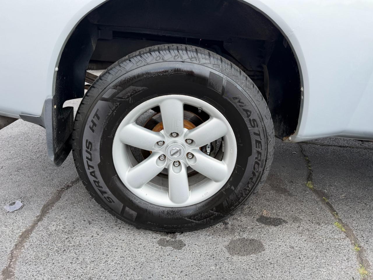 Nissan Titan SV King Cab 4WD 2010