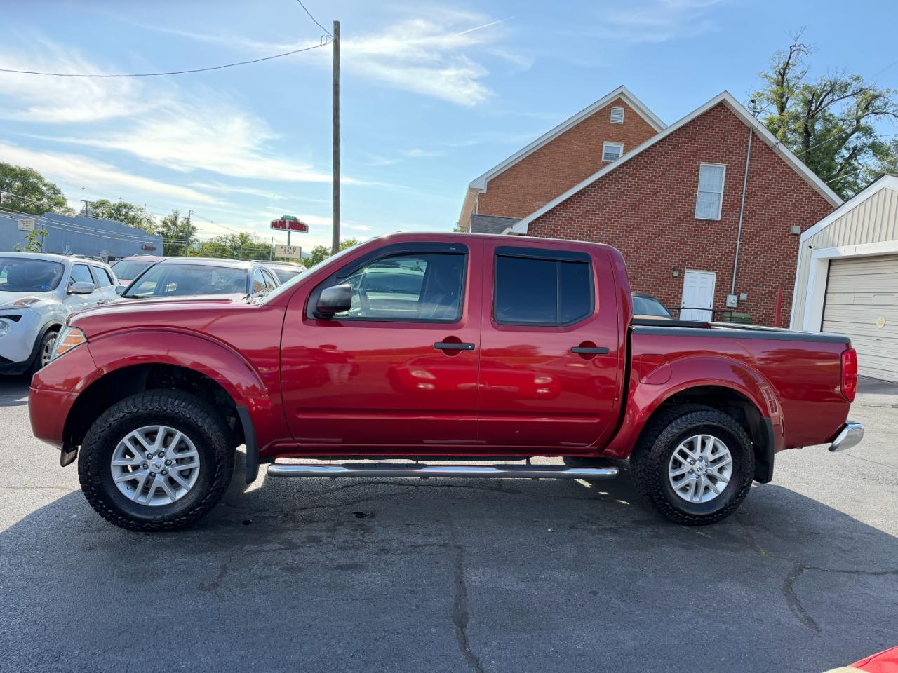 Nissan Frontier SV Crew Cab 4WD 2016