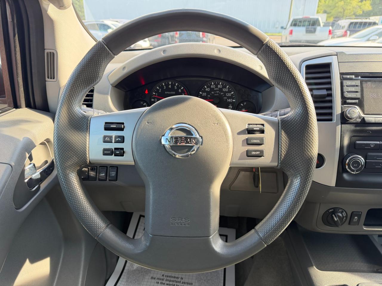 Nissan Frontier SV Crew Cab 4WD 2016