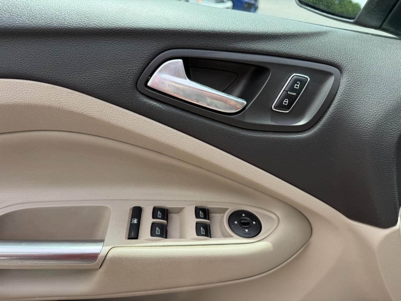 Ford Escape SE 4WD 2014