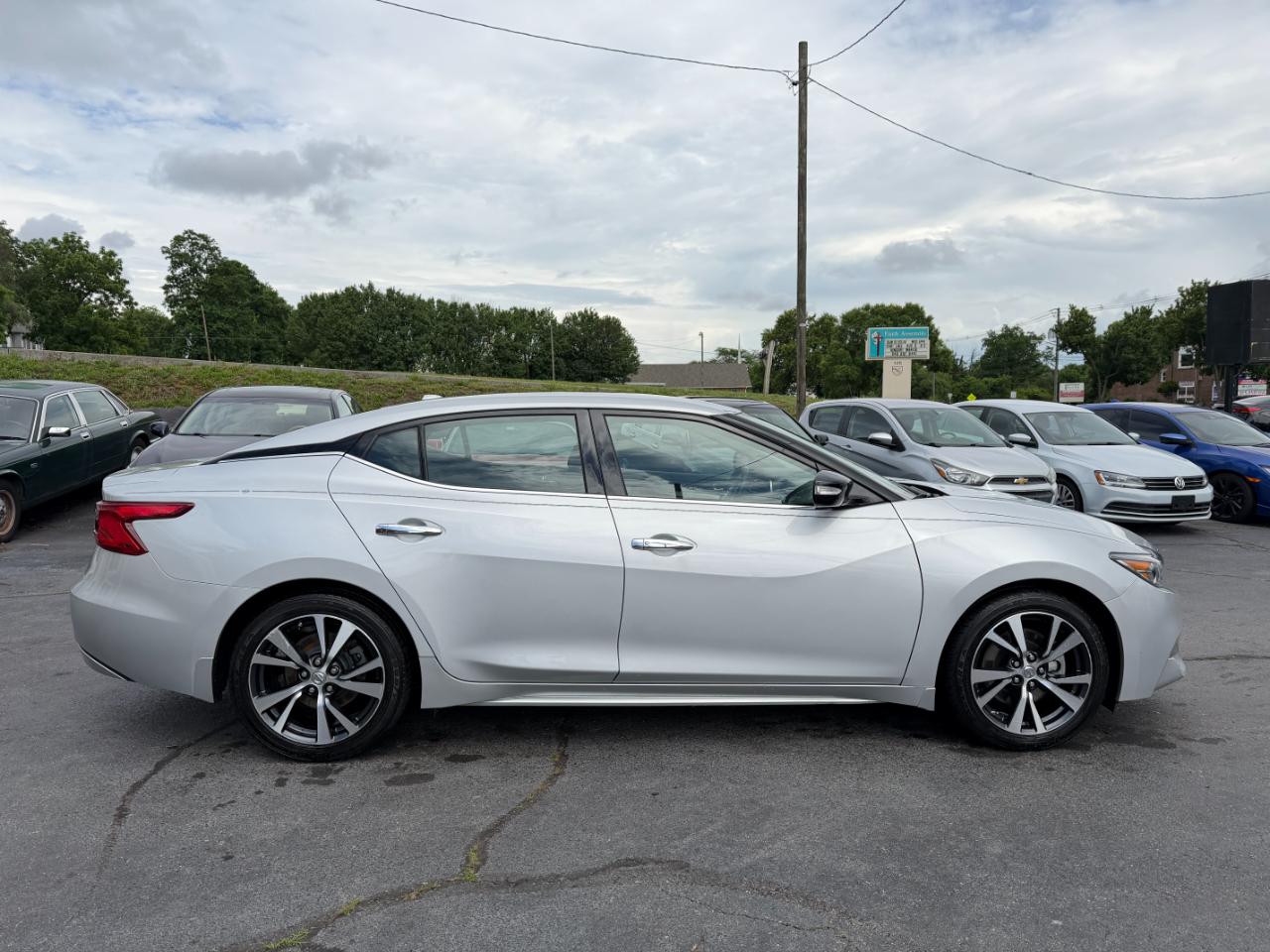 Nissan Maxima 3.5 SV 2017
