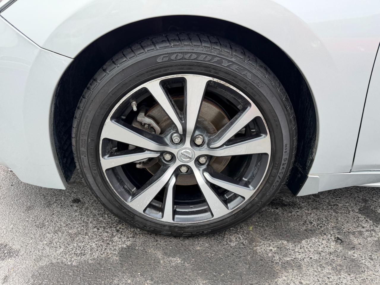 Nissan Maxima 3.5 SV 2017