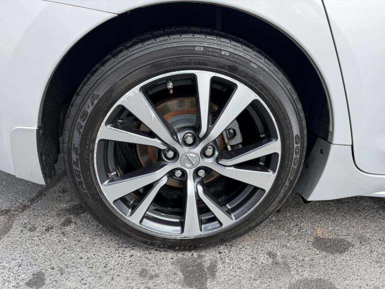 Nissan Maxima 3.5 SV 2017