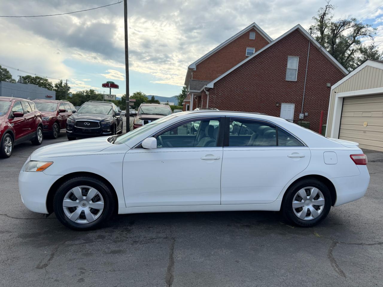 Toyota Camry LE 4D Sedan 2008