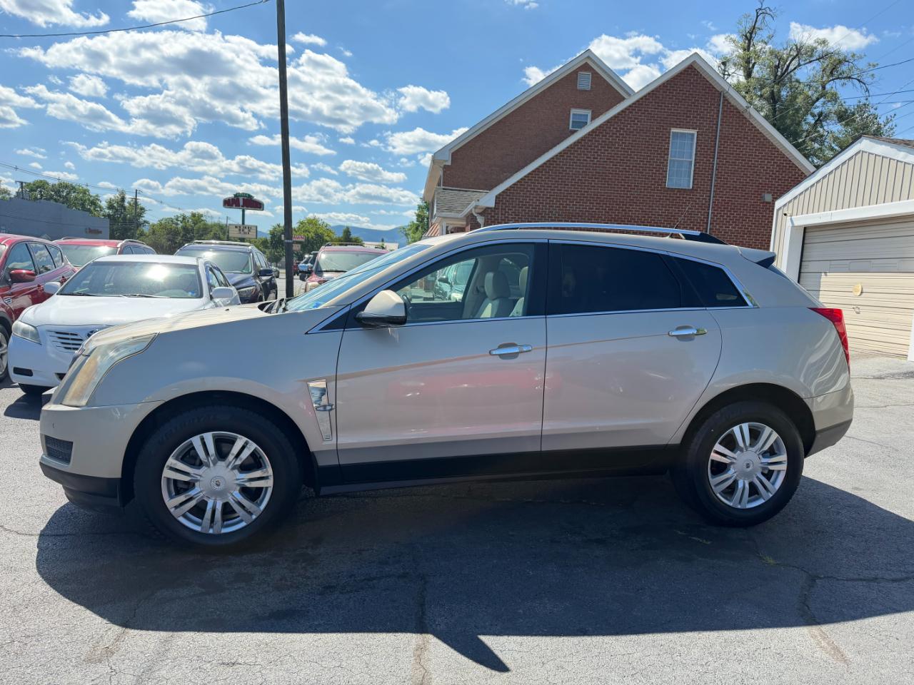 Cadillac SRX Luxury 2012