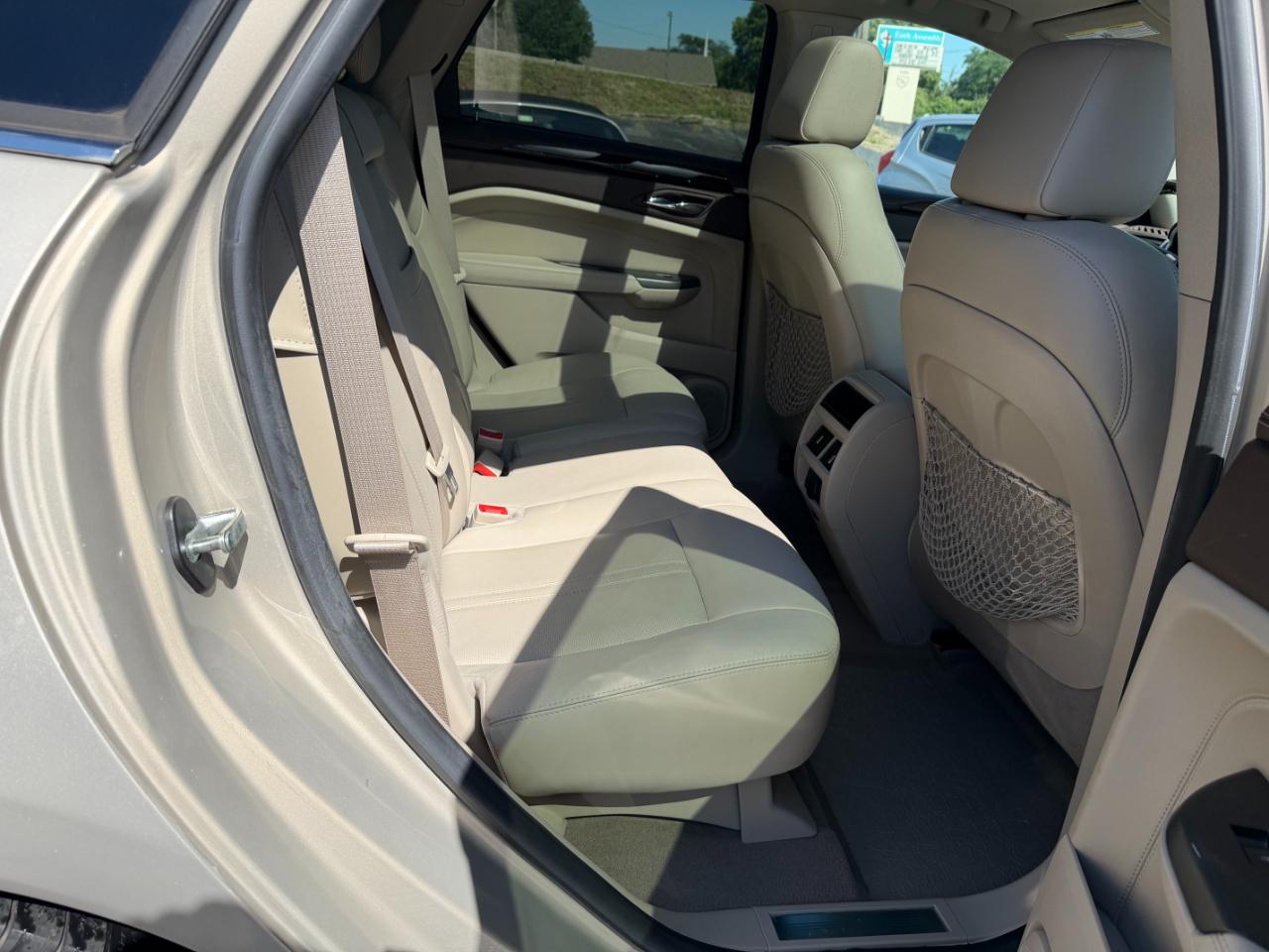 Cadillac SRX Luxury 2012