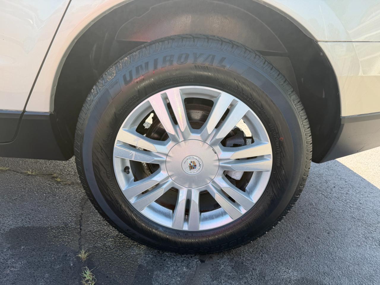 Cadillac SRX Luxury 2012