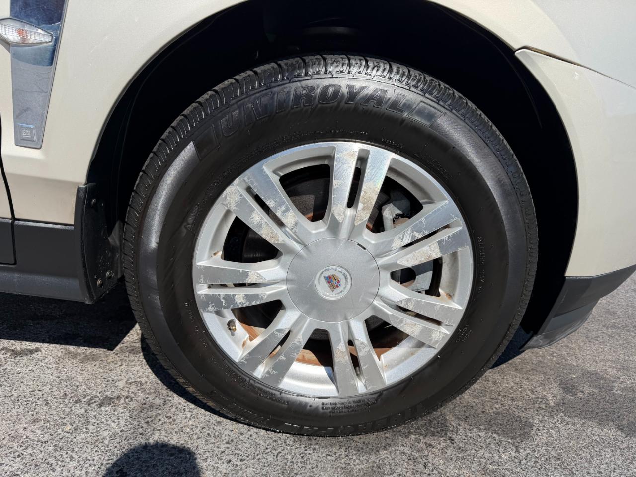 Cadillac SRX Luxury 2012