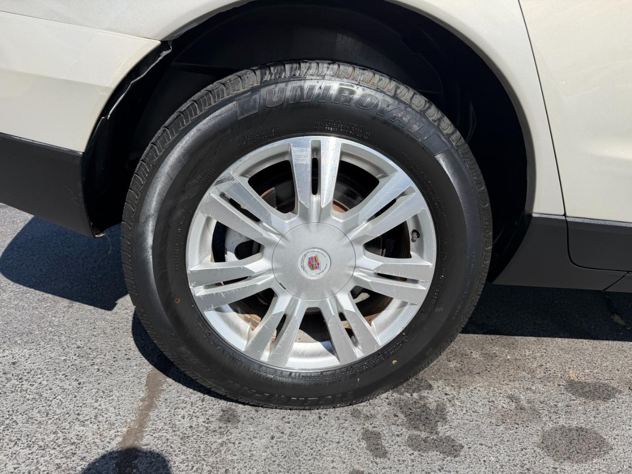 Cadillac SRX Luxury 2012