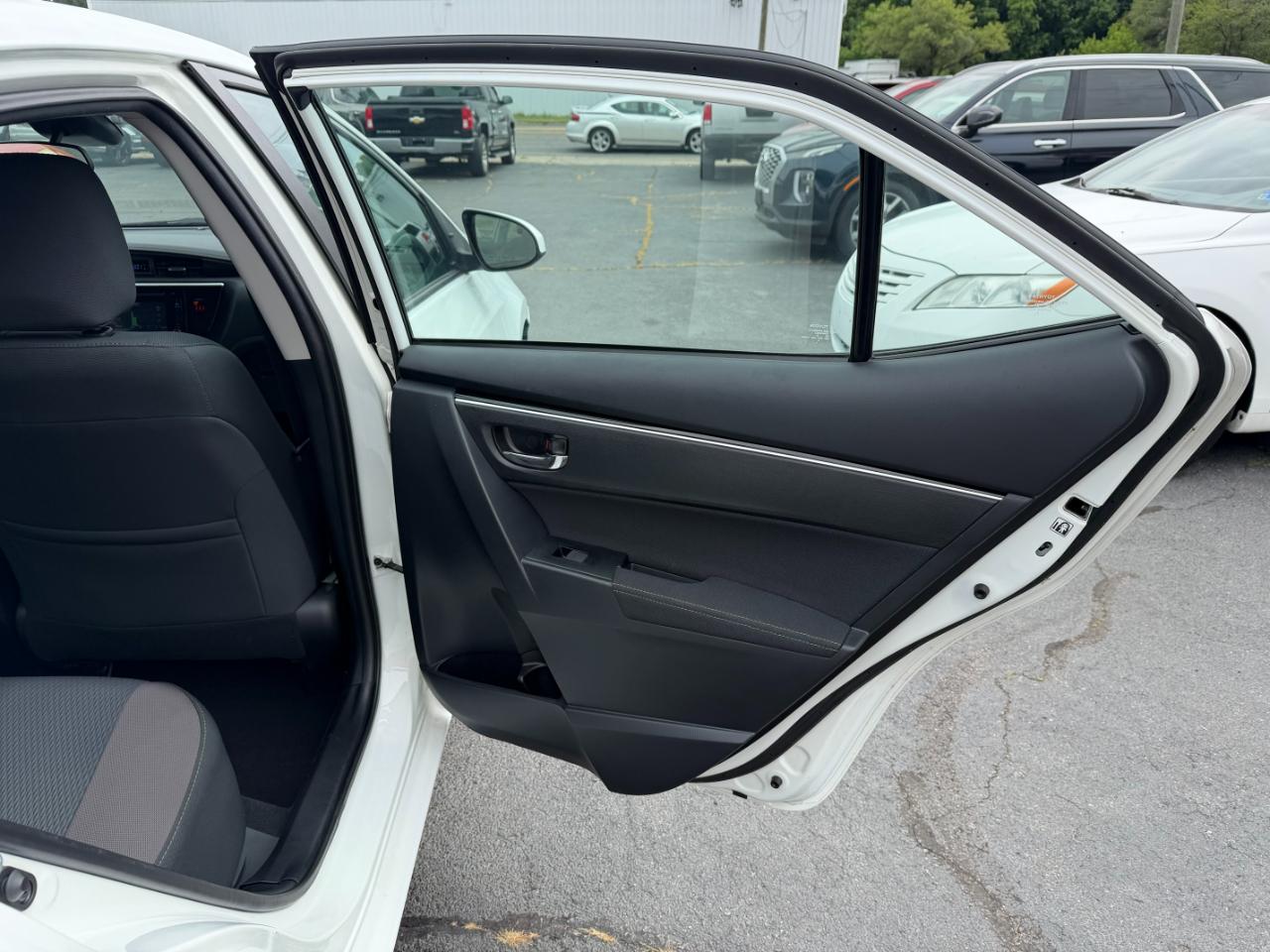 Toyota Corolla LE 4D Sedan 2018