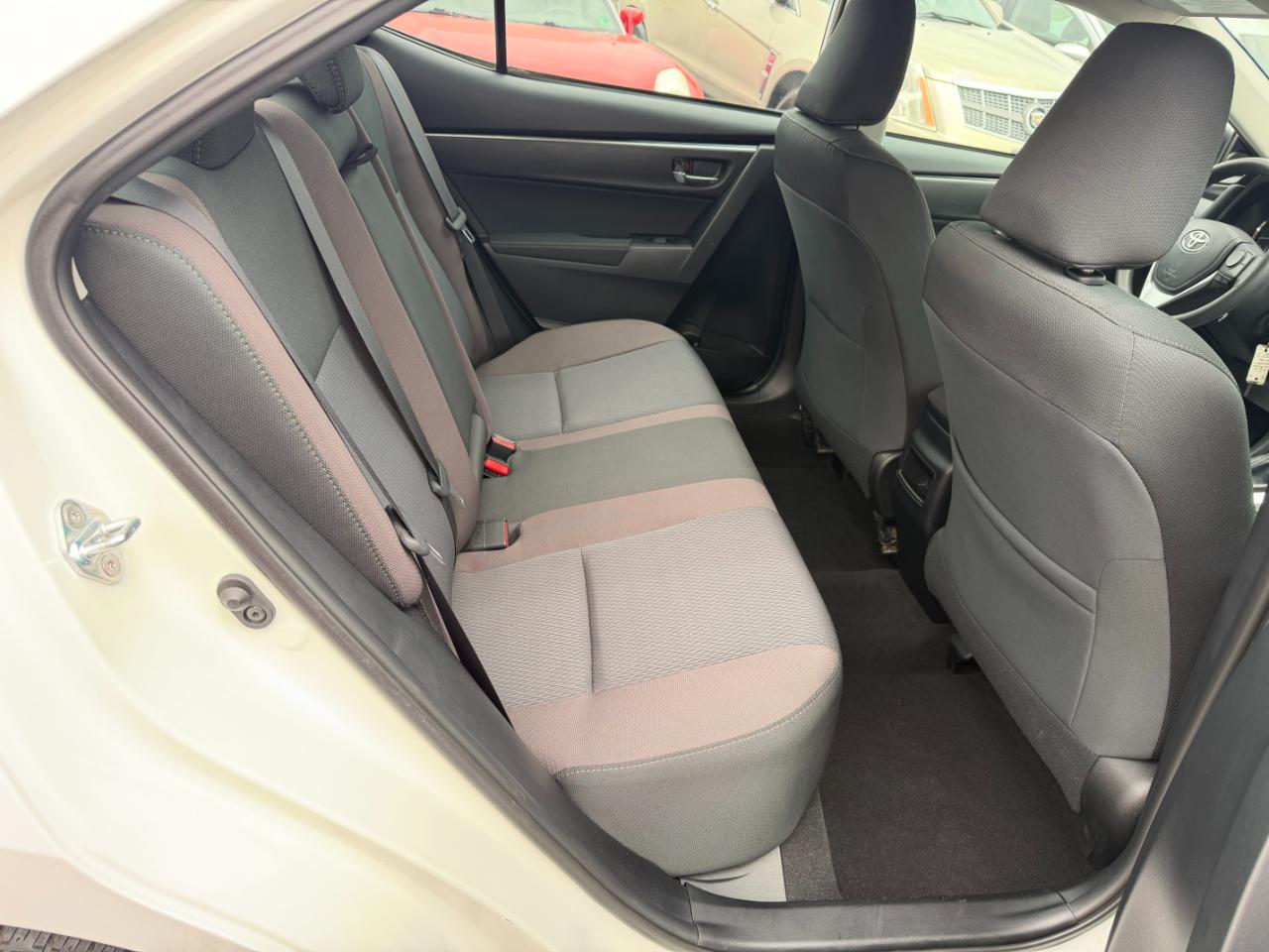 Toyota Corolla LE 4D Sedan 2018