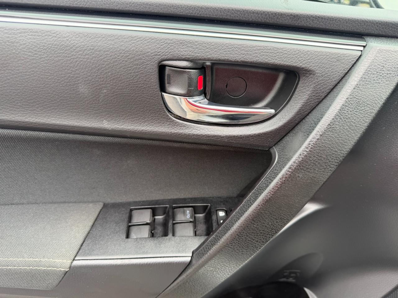 Toyota Corolla LE 4D Sedan 2018