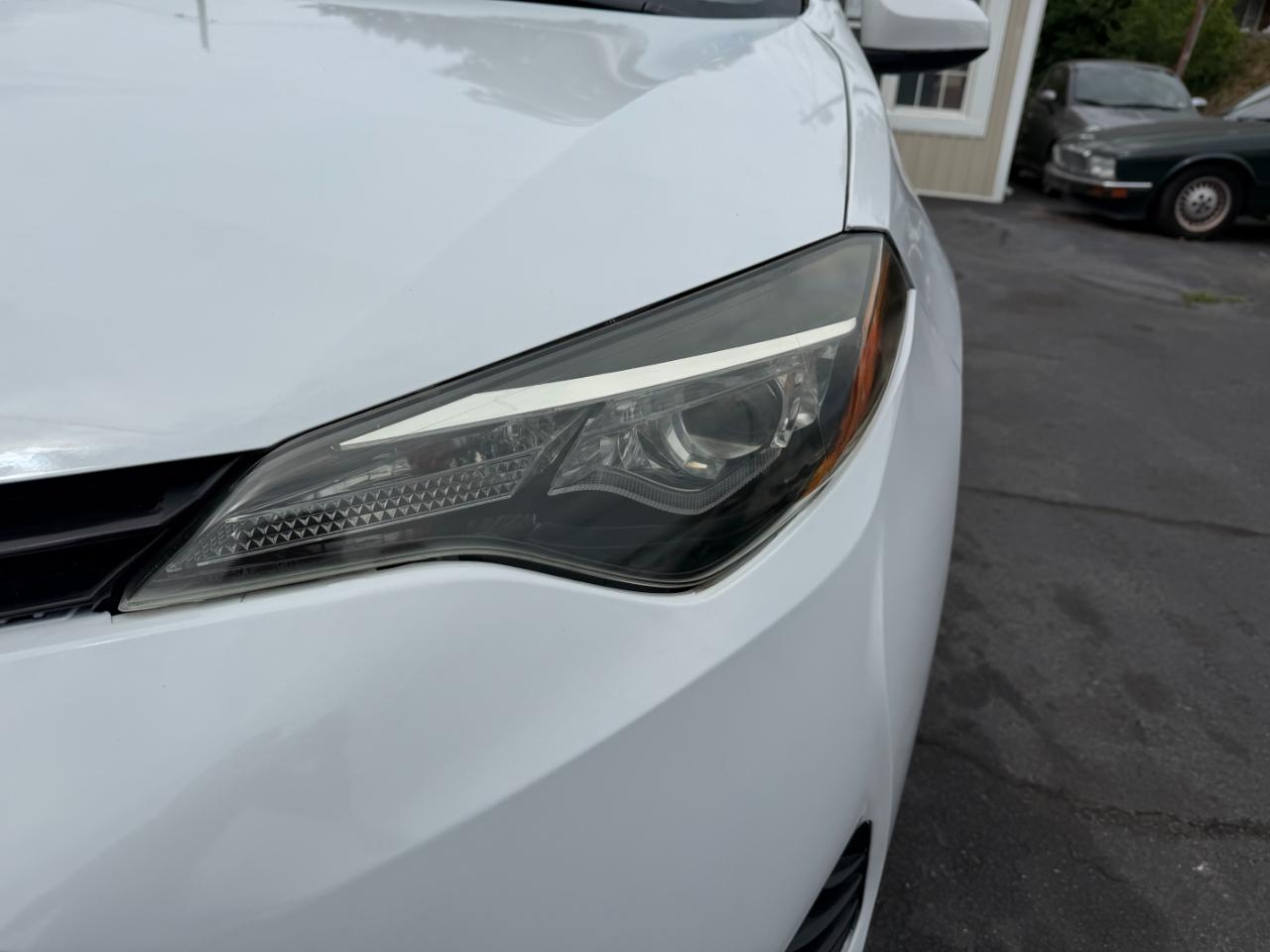 Toyota Corolla LE 4D Sedan 2018
