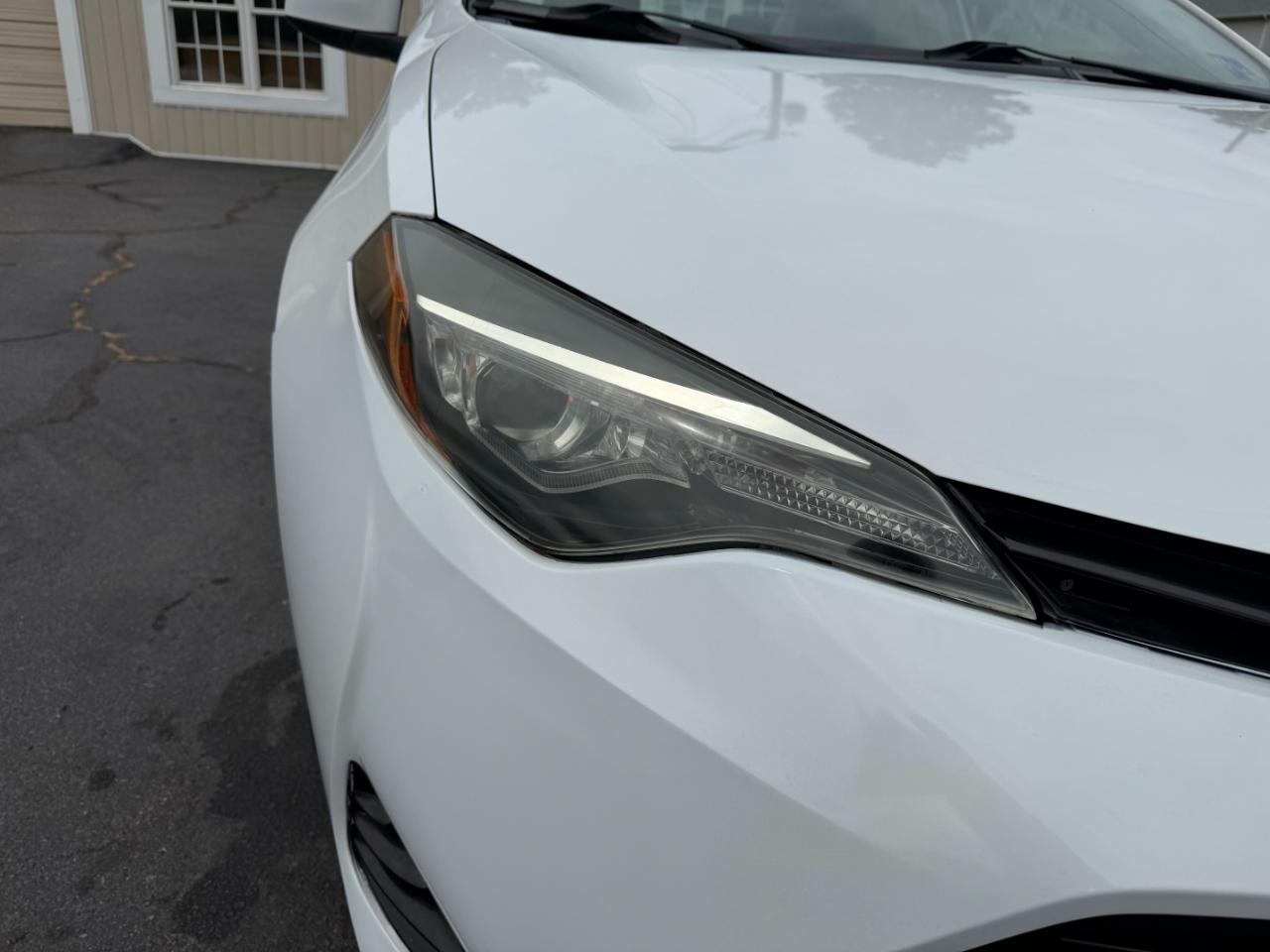 Toyota Corolla LE 4D Sedan 2018