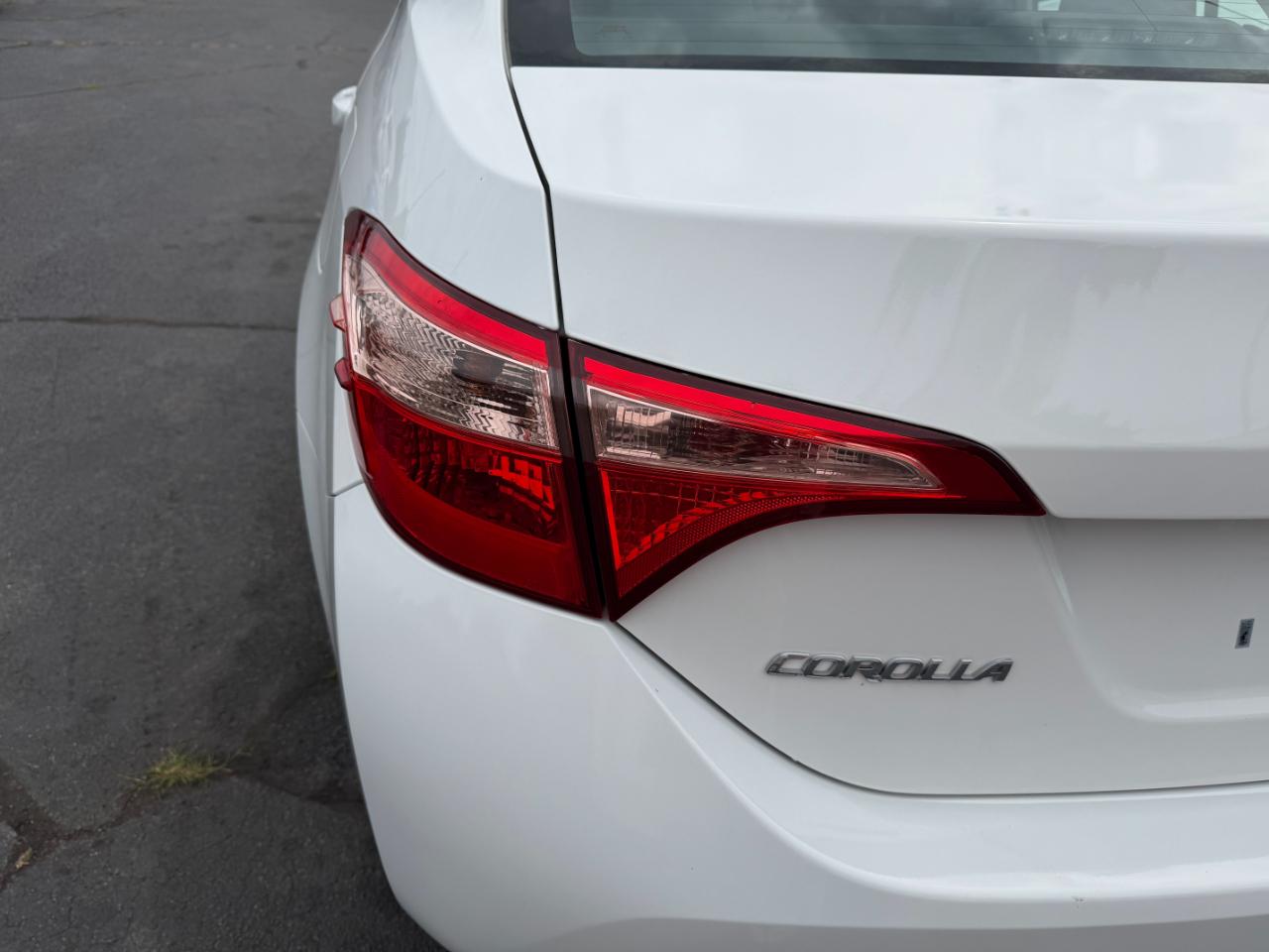 Toyota Corolla LE 4D Sedan 2018