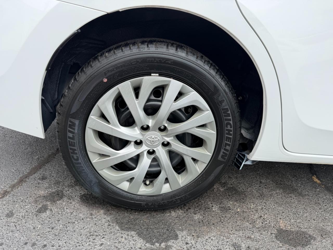 Toyota Corolla LE 4D Sedan 2018