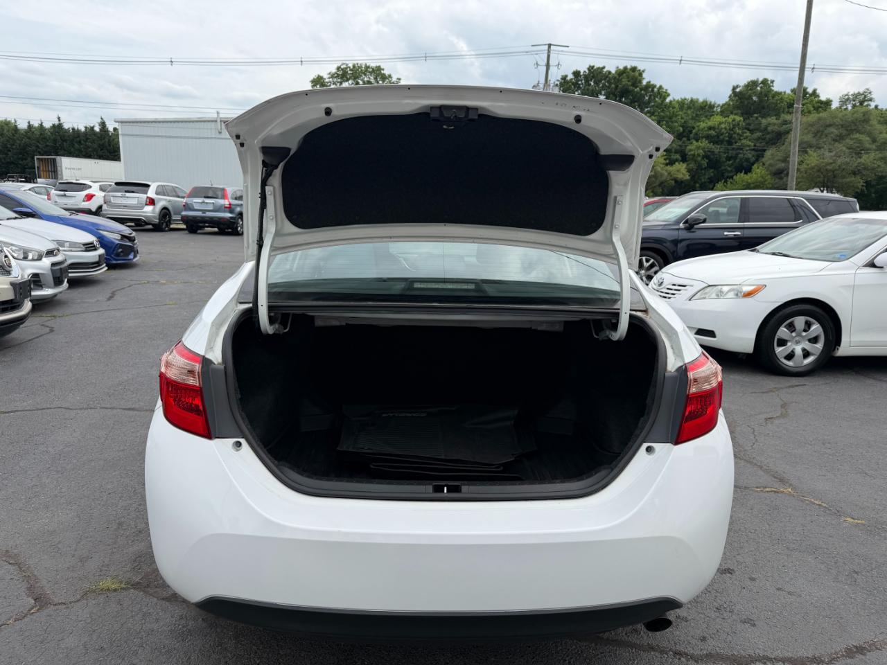 Toyota Corolla LE 4D Sedan 2018