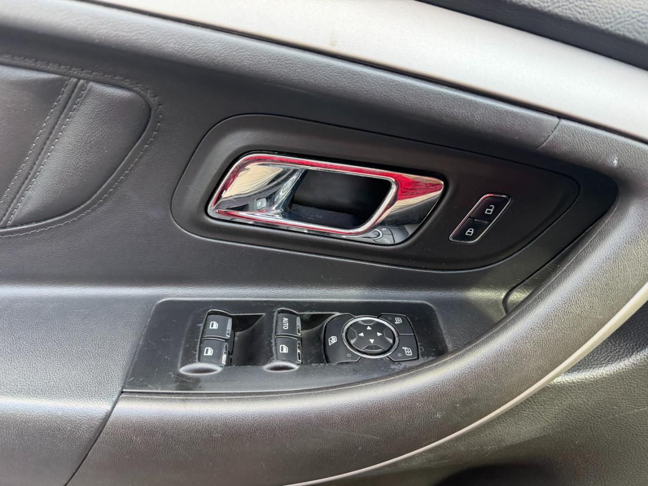 Ford Taurus SEL FWD 2015