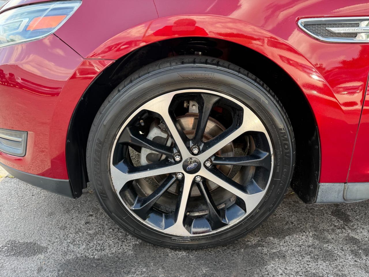 Ford Taurus SEL FWD 2015
