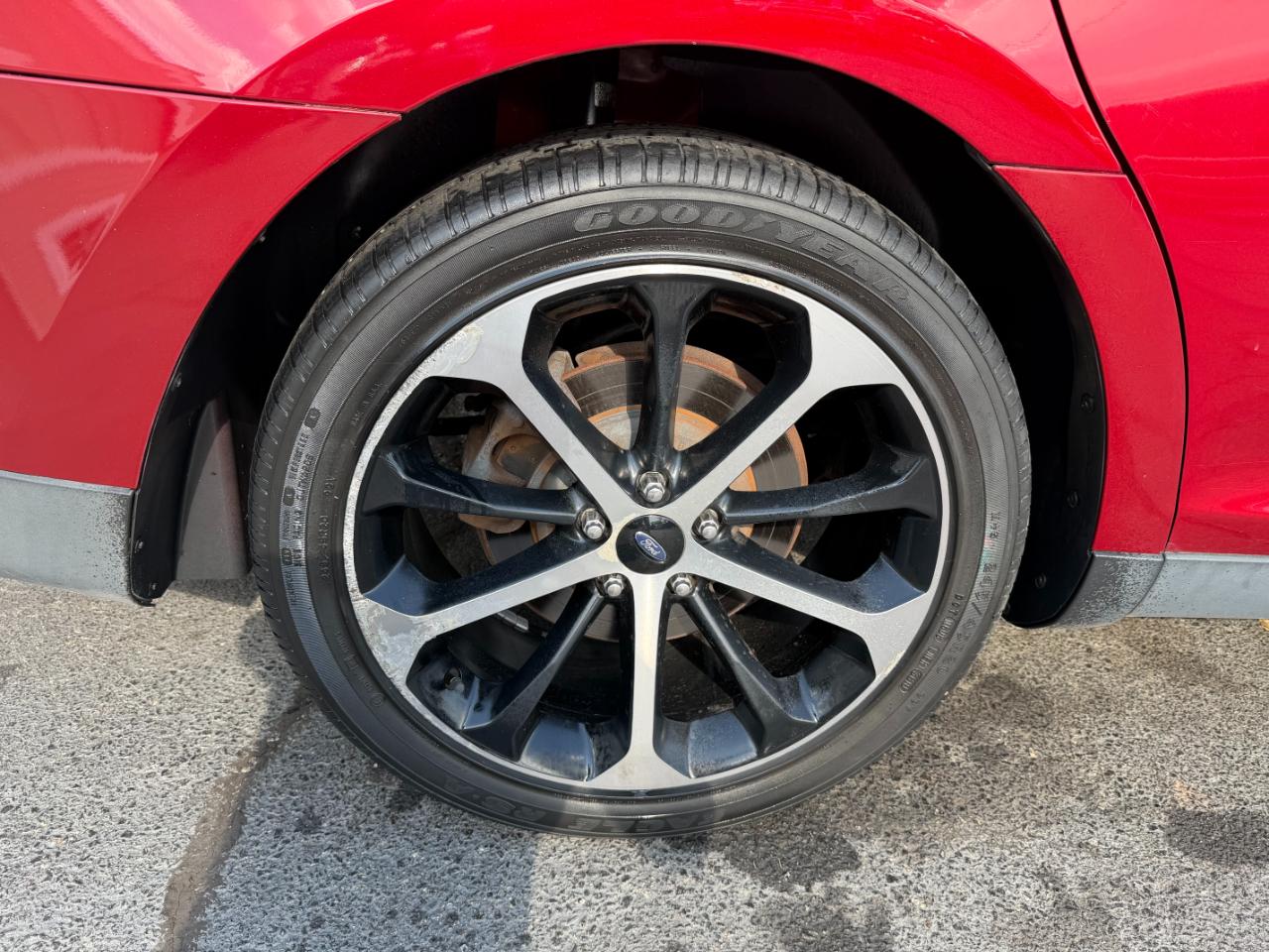 Ford Taurus SEL FWD 2015