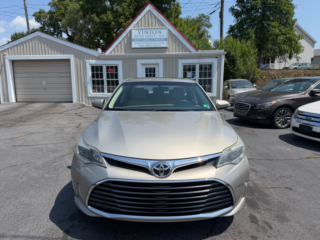 Toyota Avalon XLE 2016