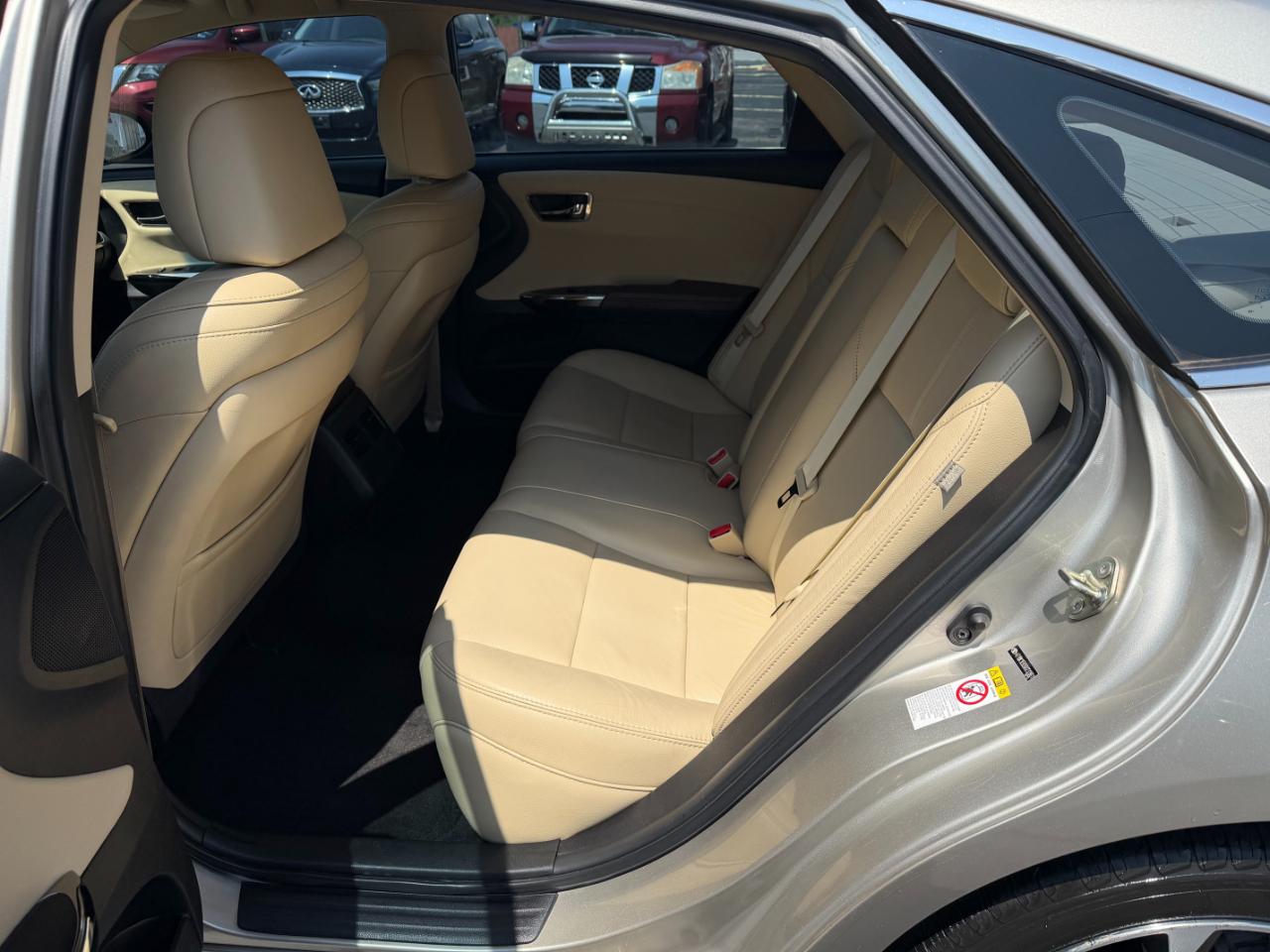 Toyota Avalon XLE 2016