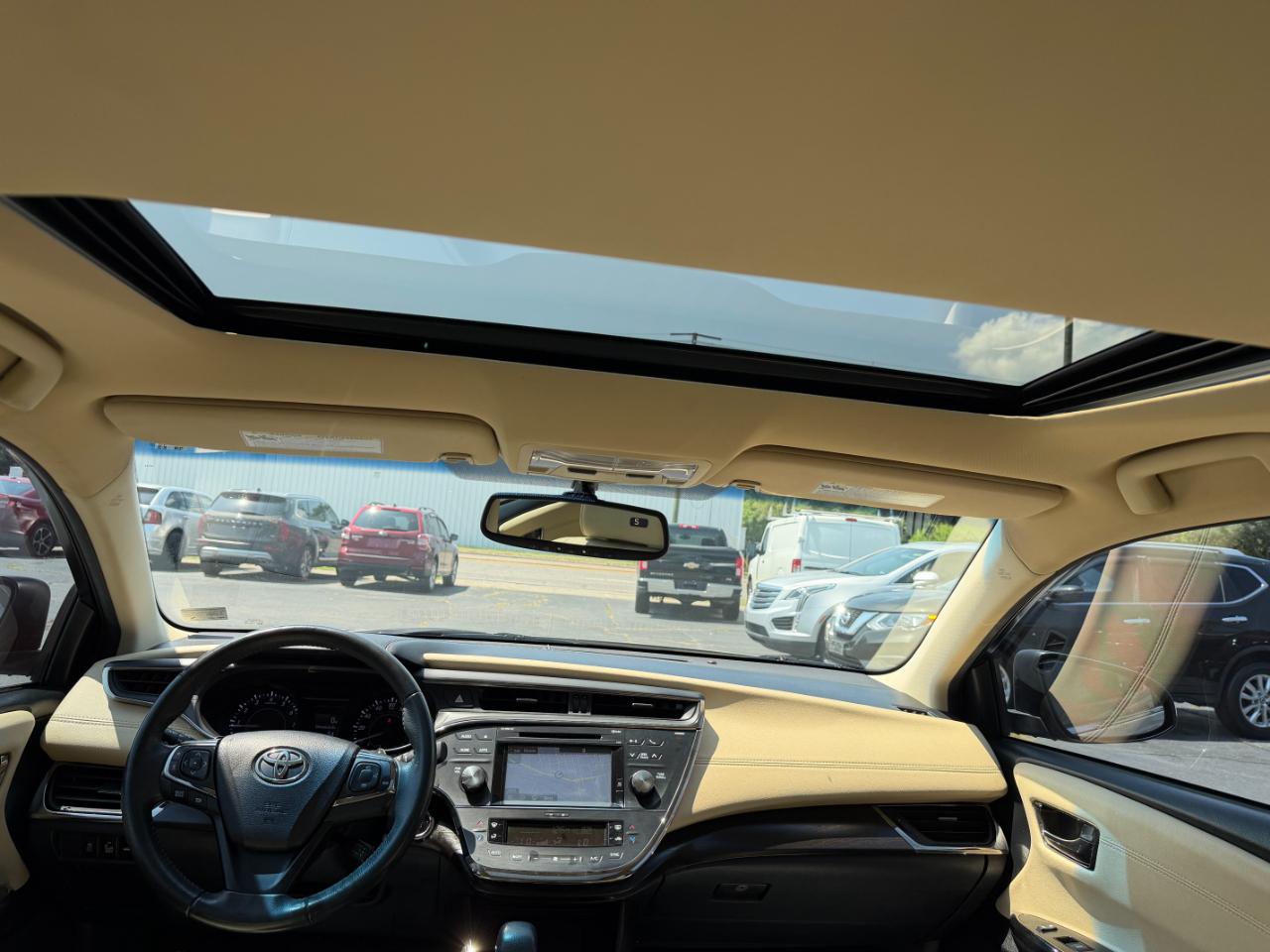 Toyota Avalon XLE 2016