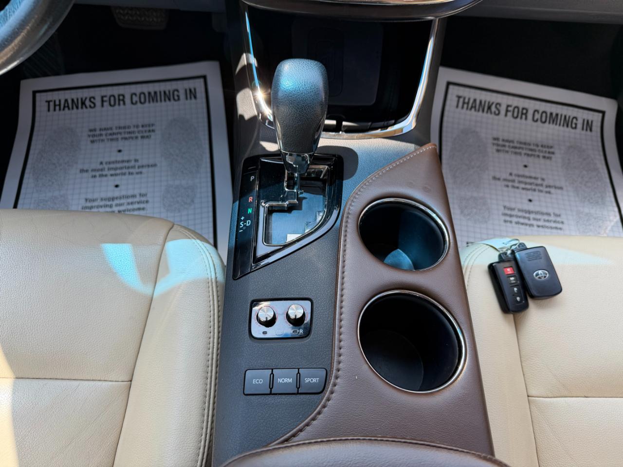 Toyota Avalon XLE 2016