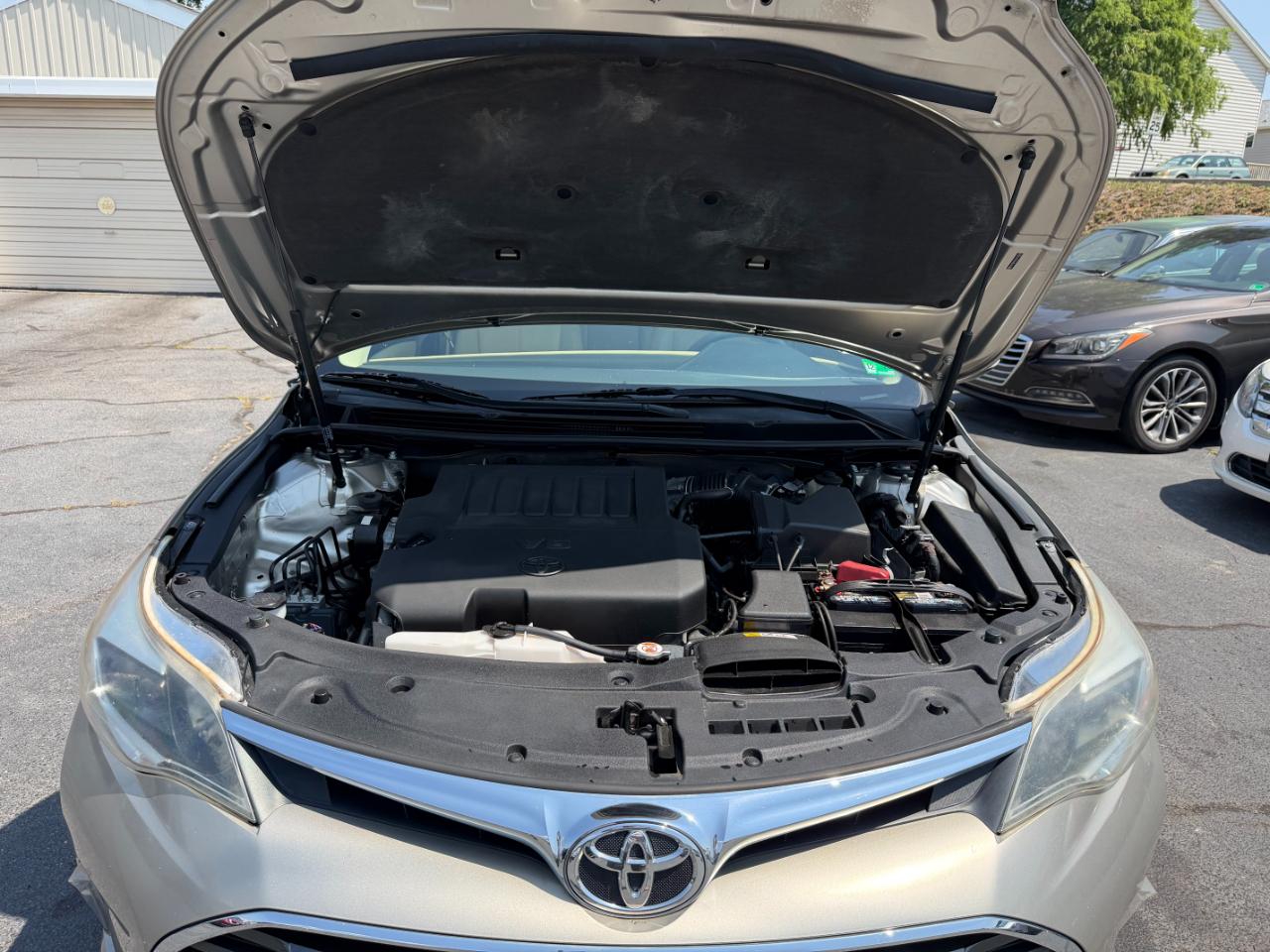 Toyota Avalon XLE 2016