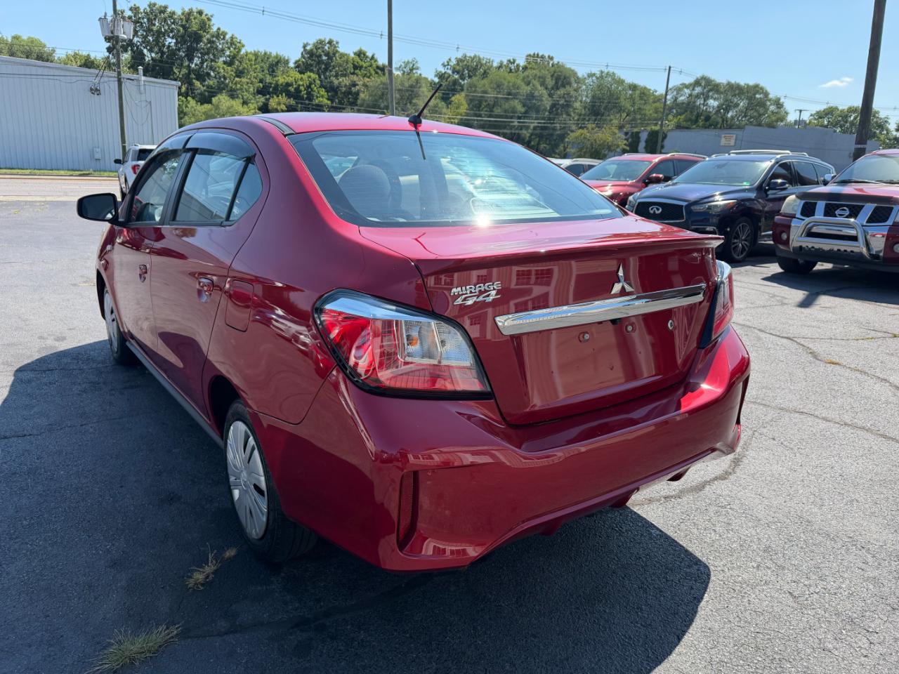 Mitsubishi Mirage G4 ES 2023