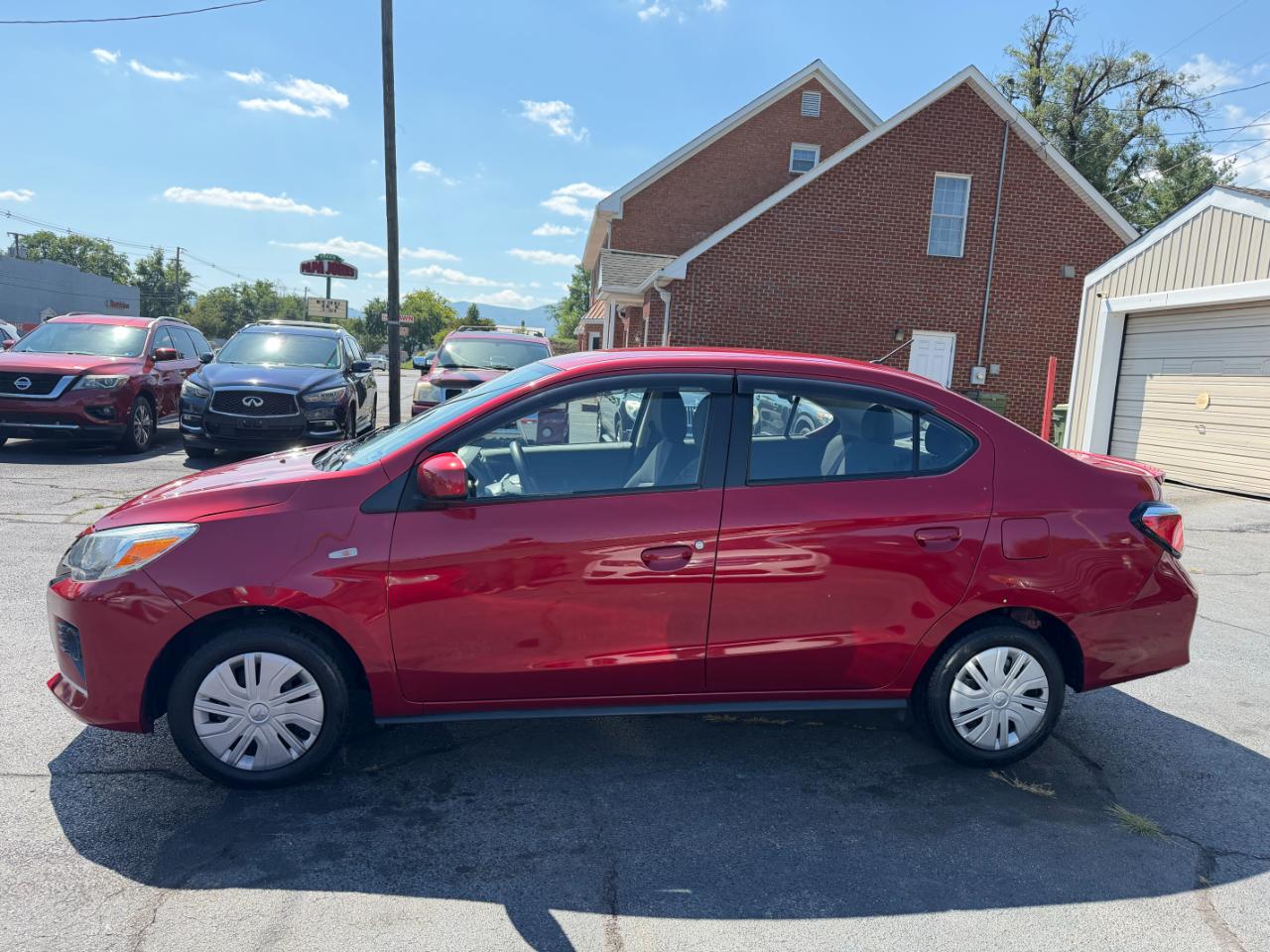 Mitsubishi Mirage G4 ES 2023
