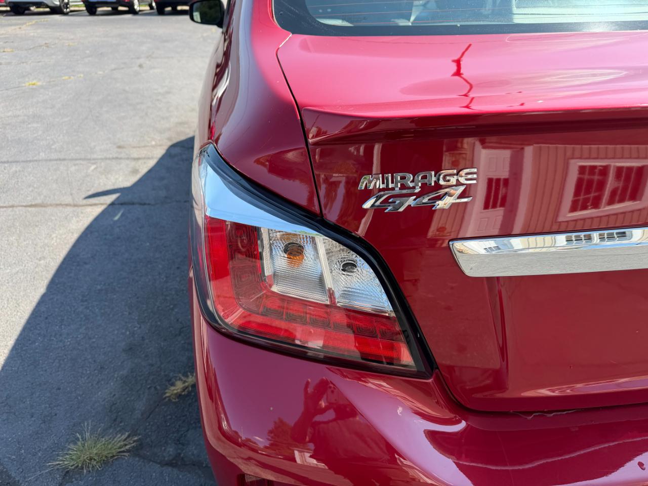 Mitsubishi Mirage G4 ES 2023