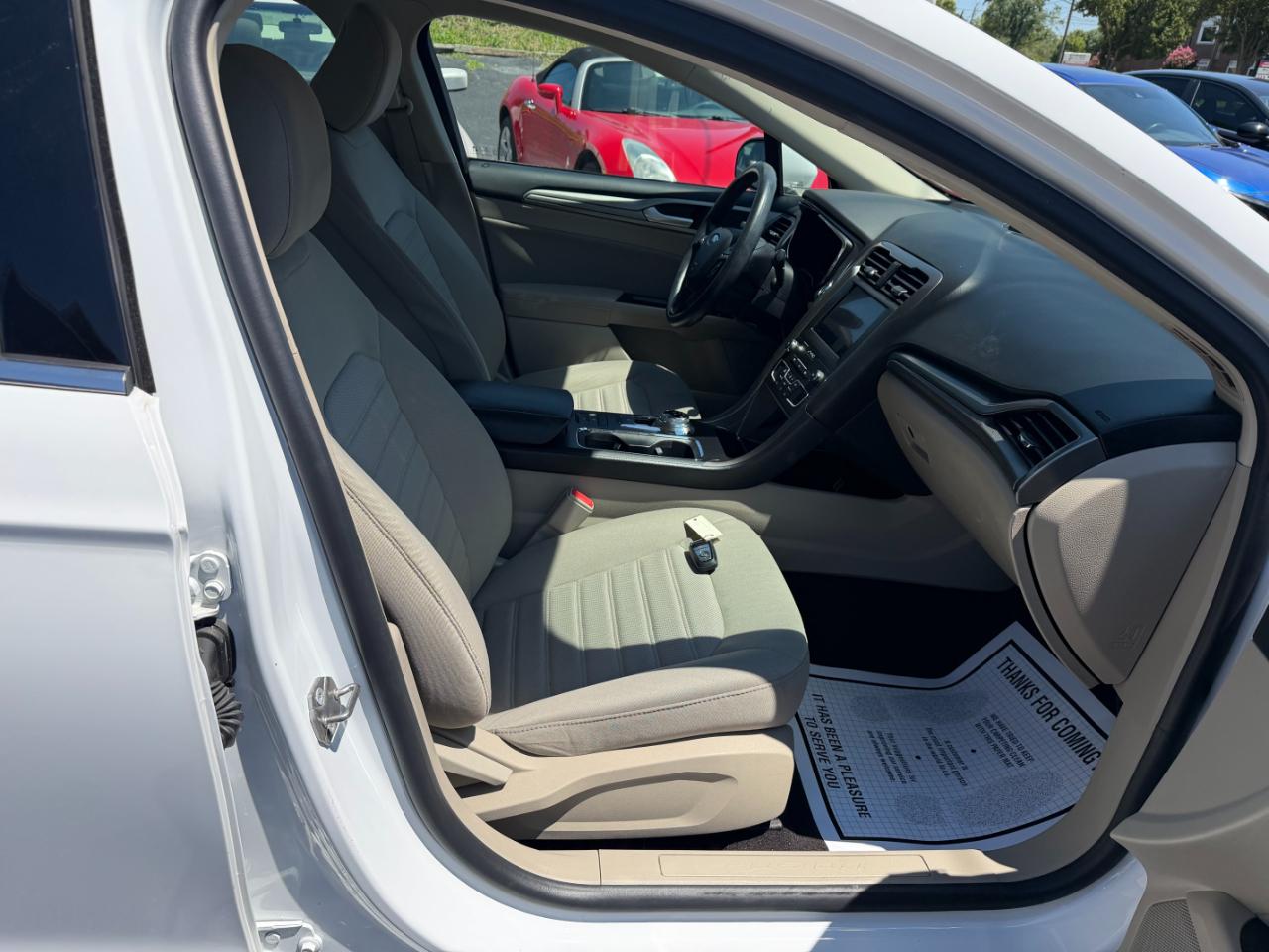 Ford Fusion SE 2020