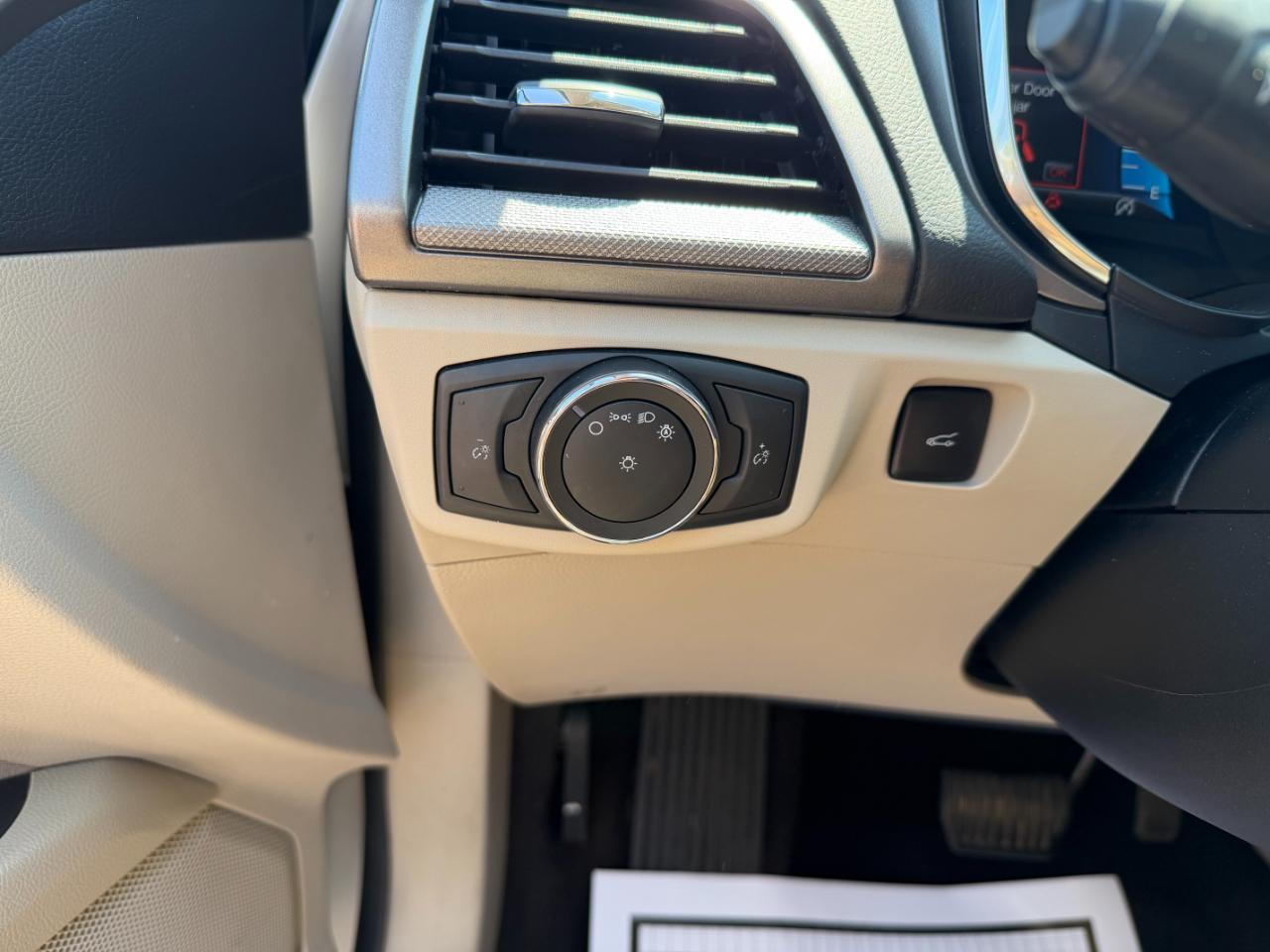 Ford Fusion SE 2020