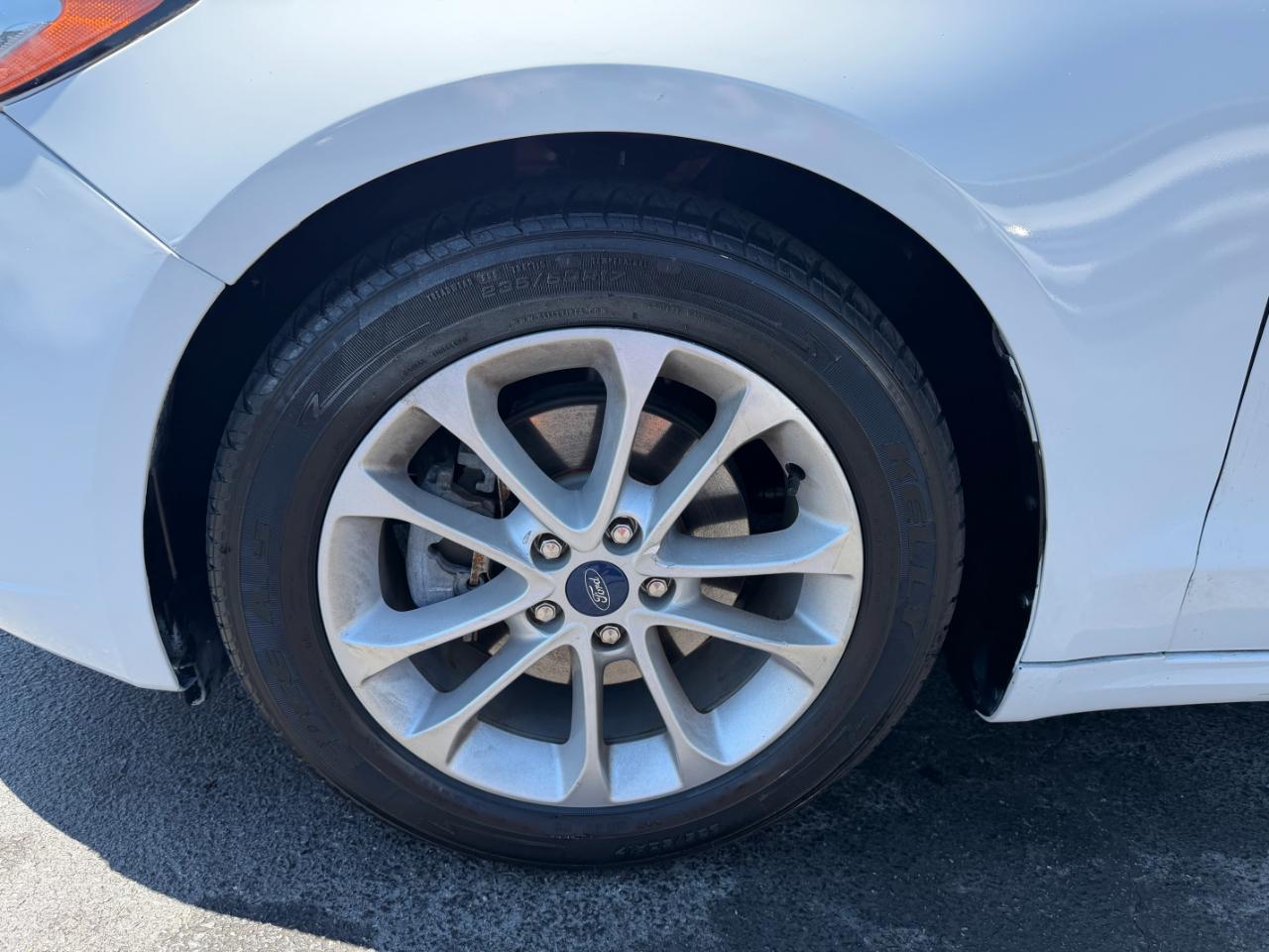 Ford Fusion SE 2020